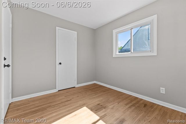28952 Bridge Street, Garden City, MI 48135