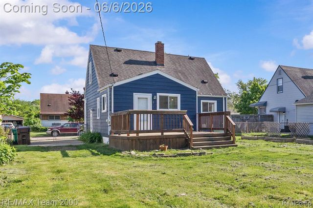 28952 Bridge Street, Garden City, MI 48135