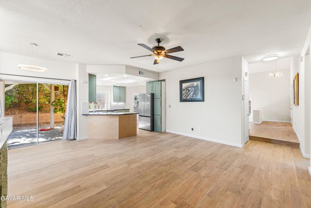42337 Alicante Street, Quartz Hill, CA 93536