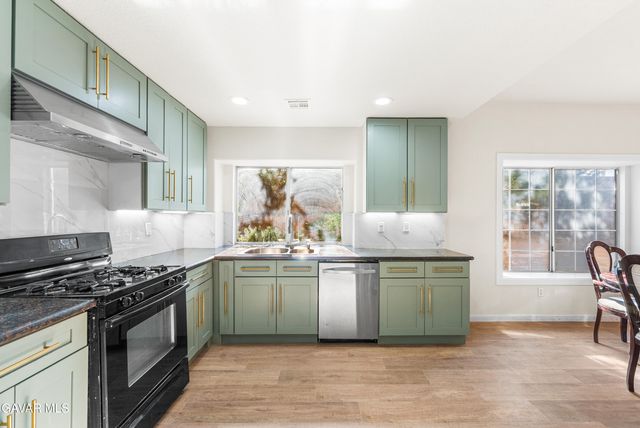 42337 Alicante Street, Quartz Hill, CA 93536