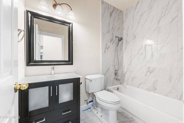 42337 Alicante Street, Quartz Hill, CA 93536