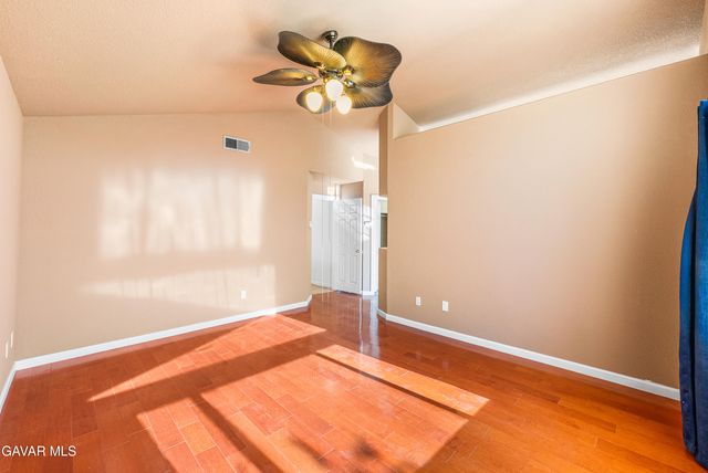 42337 Alicante Street, Quartz Hill, CA 93536