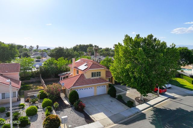 42337 Alicante Street, Quartz Hill, CA 93536