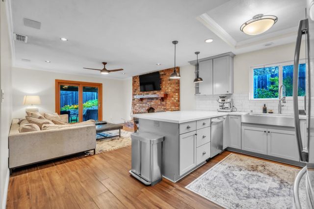 5220 Lynnadeane Ct, Carmichael, CA 95608