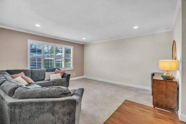 5220 Lynnadeane Ct, Carmichael, CA 95608