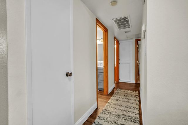 5220 Lynnadeane Ct, Carmichael, CA 95608