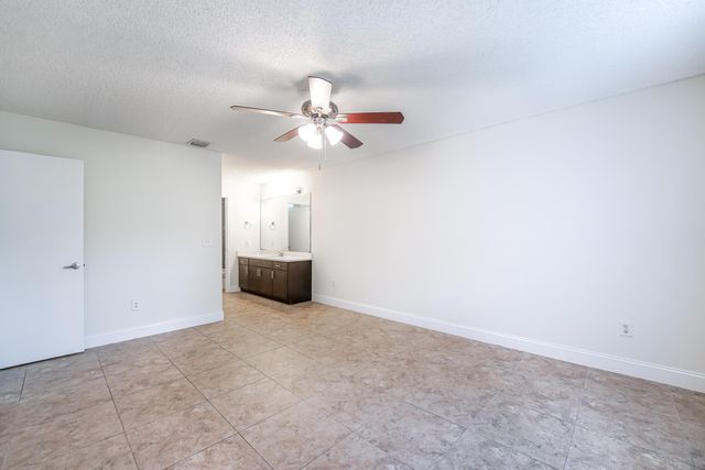 1979 NW 4TH Avenue A, Boca Raton, FL 33431