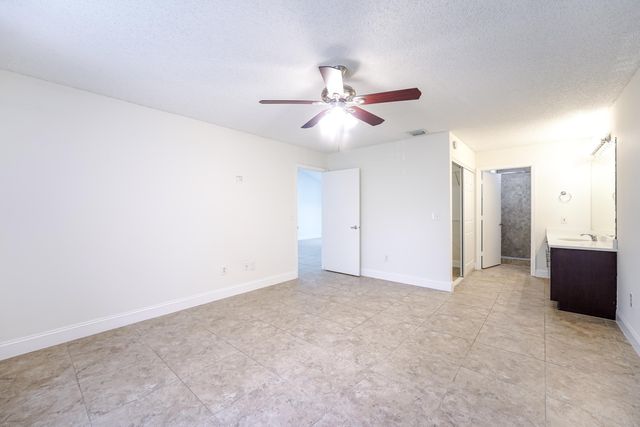 1979 NW 4TH Avenue A, Boca Raton, FL 33431