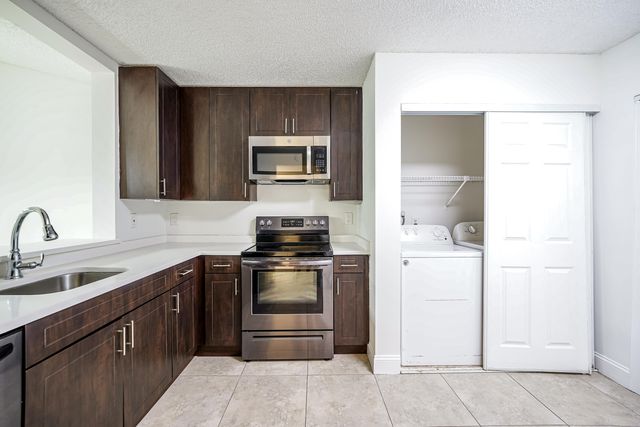 1979 NW 4TH Avenue A, Boca Raton, FL 33431