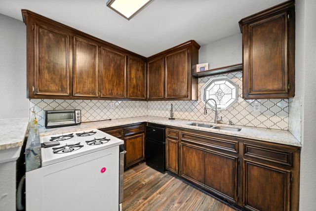 3815 Sunstone Drive, Houston, TX 77068