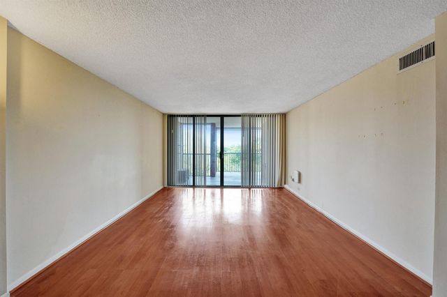 2802 N 46th Avenue B620, Hollywood, FL 33021