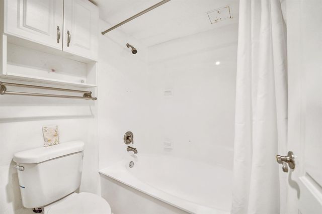 2802 N 46th Avenue B620, Hollywood, FL 33021