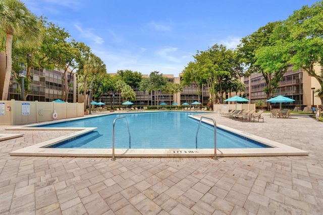 2802 N 46th Avenue B620, Hollywood, FL 33021