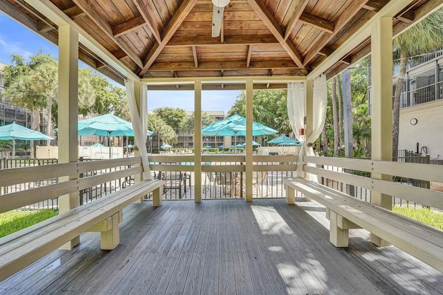 2802 N 46th Avenue B620, Hollywood, FL 33021