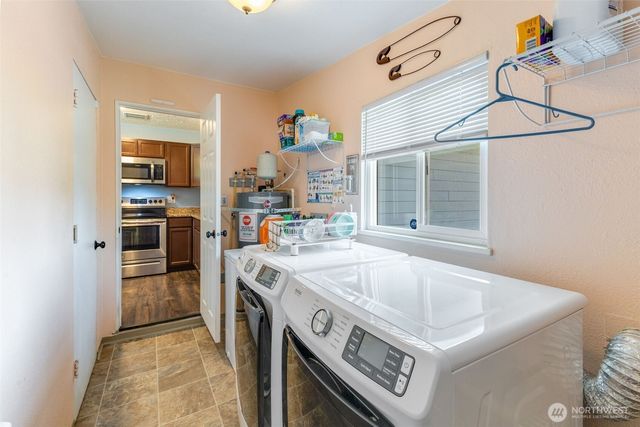 519 S 92nd, Tacoma, WA 98444