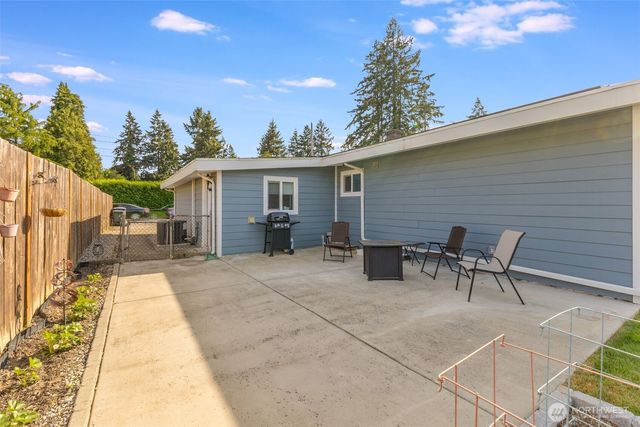519 S 92nd, Tacoma, WA 98444