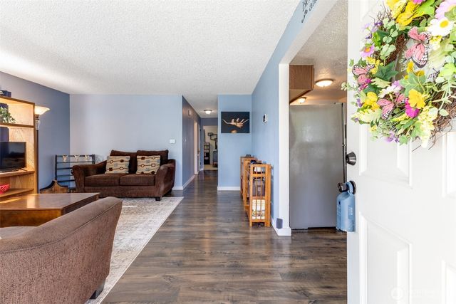 519 S 92nd, Tacoma, WA 98444