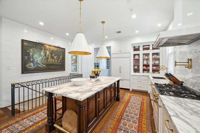 4019 Inverness Drive, Houston, TX 77019