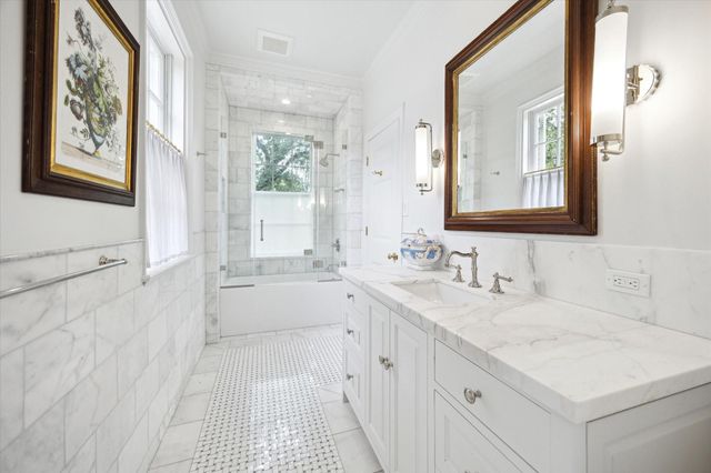 4019 Inverness Drive, Houston, TX 77019