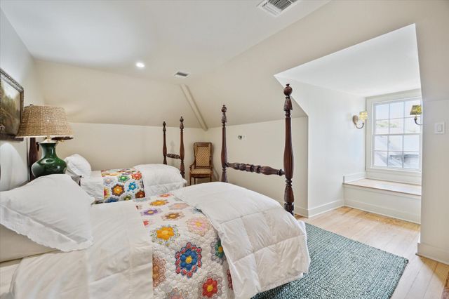 4019 Inverness Drive, Houston, TX 77019