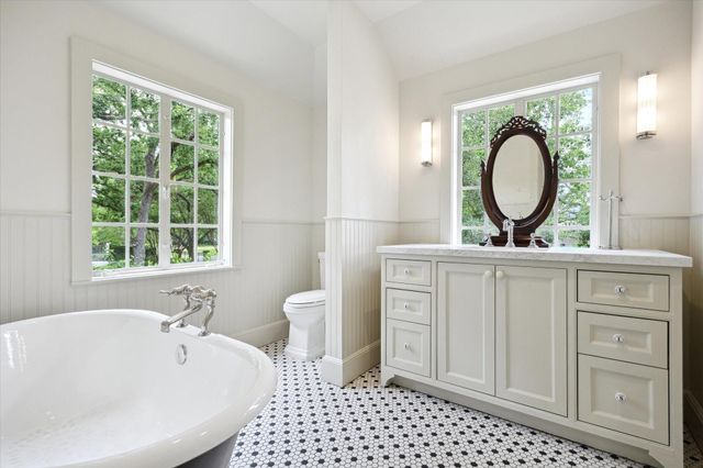 4019 Inverness Drive, Houston, TX 77019