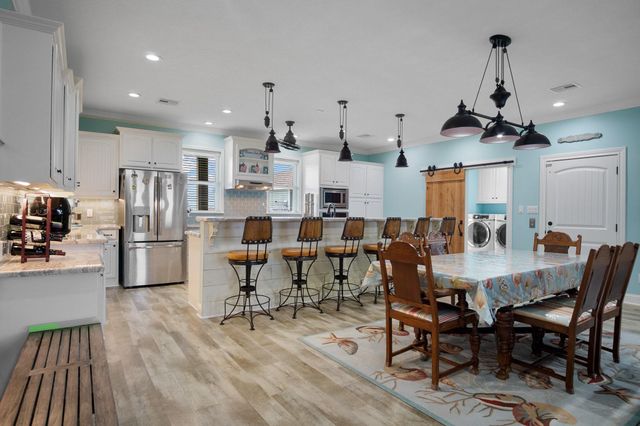 810 4th Street, Port Bolivar, TX 77650