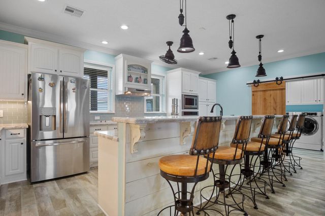 810 4th Street, Port Bolivar, TX 77650