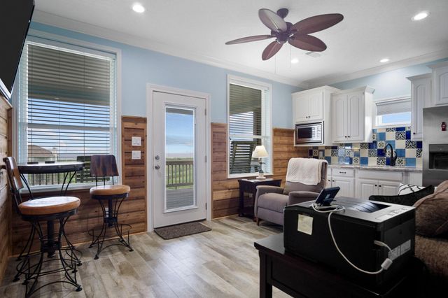810 4th Street, Port Bolivar, TX 77650