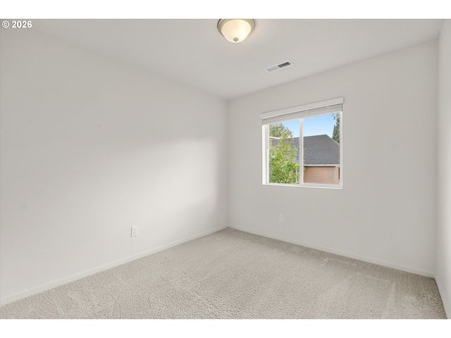 1947 Ne 117TH Ct, Vancouver, WA 98684