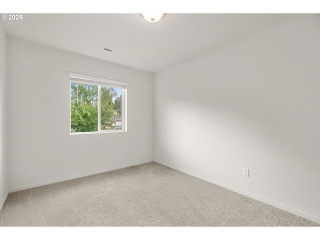 1947 Ne 117TH Ct, Vancouver, WA 98684