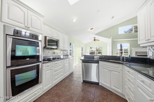 12 S Lakewalk Drive, Palm Coast, FL 32137