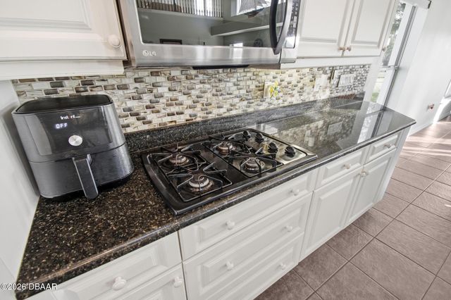 12 S Lakewalk Drive, Palm Coast, FL 32137