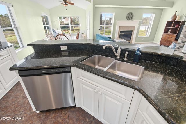 12 S Lakewalk Drive, Palm Coast, FL 32137