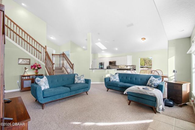 12 S Lakewalk Drive, Palm Coast, FL 32137