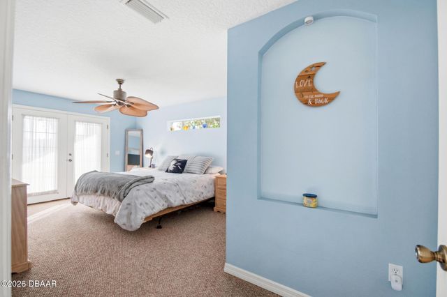 12 S Lakewalk Drive, Palm Coast, FL 32137