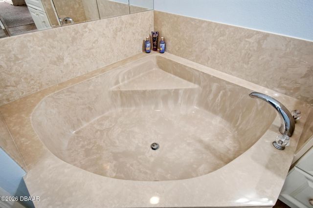 12 S Lakewalk Drive, Palm Coast, FL 32137