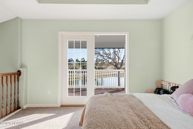 12 S Lakewalk Drive, Palm Coast, FL 32137