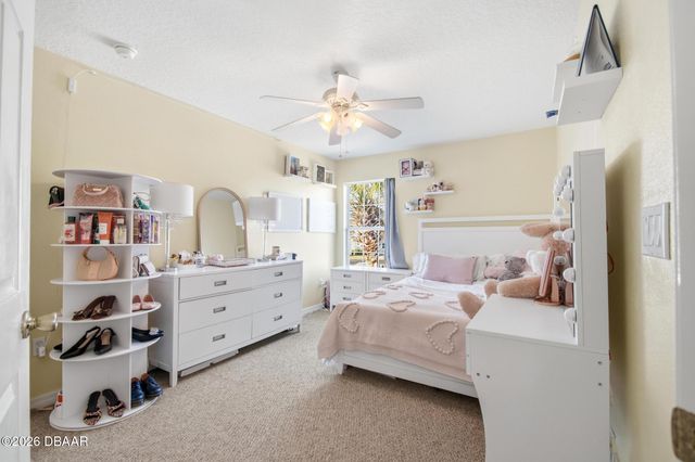 12 S Lakewalk Drive, Palm Coast, FL 32137