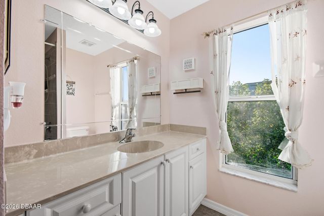 12 S Lakewalk Drive, Palm Coast, FL 32137