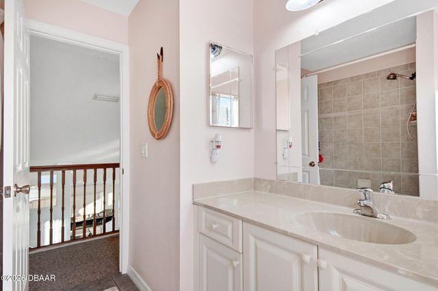 12 S Lakewalk Drive, Palm Coast, FL 32137