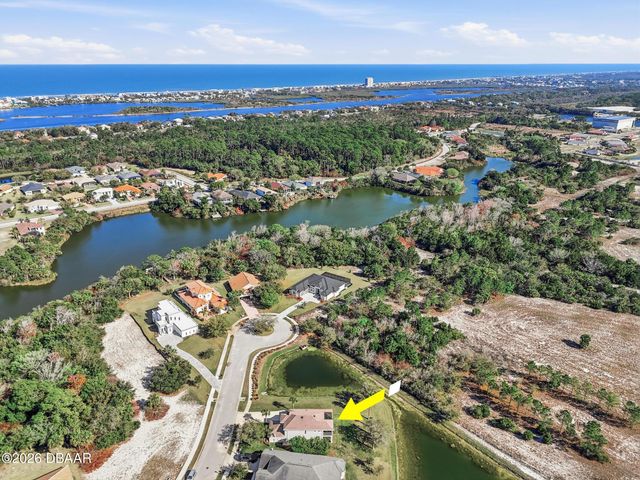 12 S Lakewalk Drive, Palm Coast, FL 32137