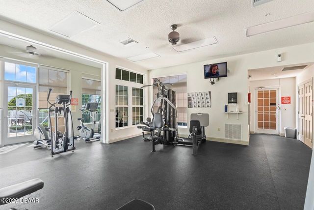 12 S Lakewalk Drive, Palm Coast, FL 32137