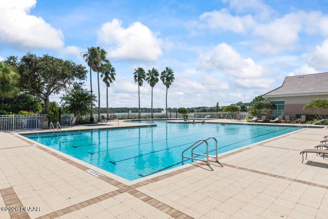 12 S Lakewalk Drive, Palm Coast, FL 32137