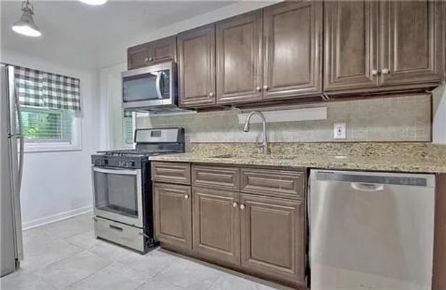 2526 Semmes Street, Atlanta, GA 30344