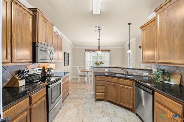 704 Hailie, Killeen, TX 76542