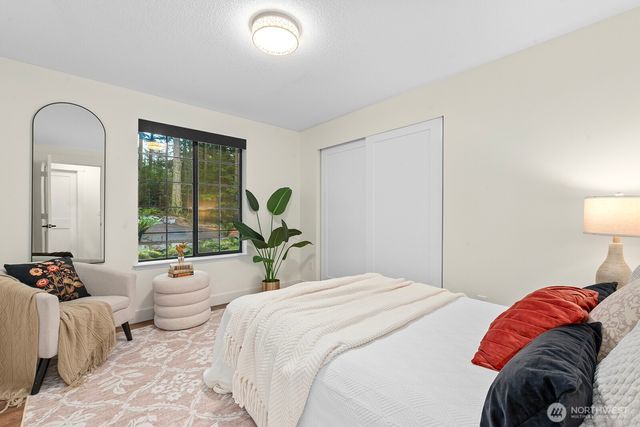 11204 SW 220th Street, Vashon, WA 98070