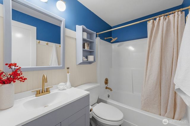 11204 SW 220th Street, Vashon, WA 98070