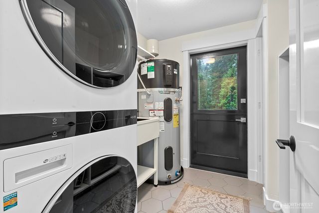 11204 SW 220th Street, Vashon, WA 98070