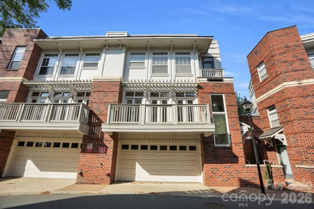 923 Gracie Way, Charlotte, NC 28204