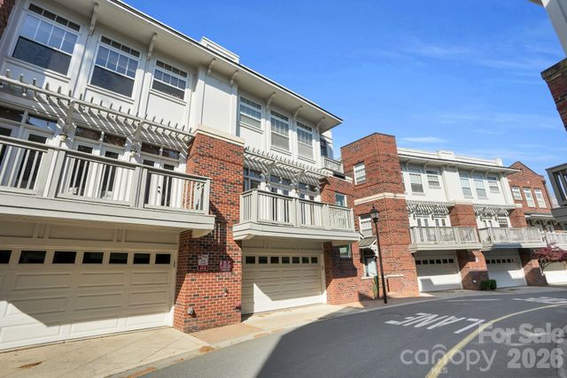 923 Gracie Way, Charlotte, NC 28204